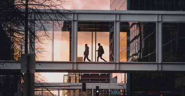 大数据包含设备数据的行业文章