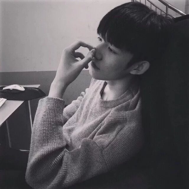 闻人文世卿