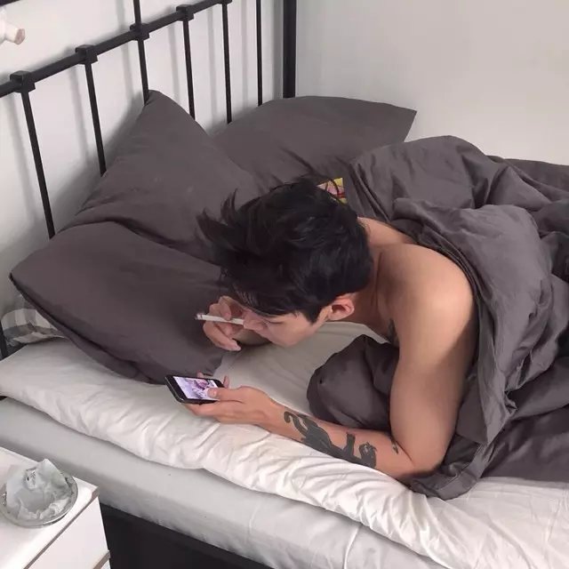 利菊坚世