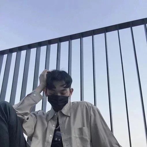伊鹏琦巧