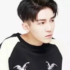 储林航士